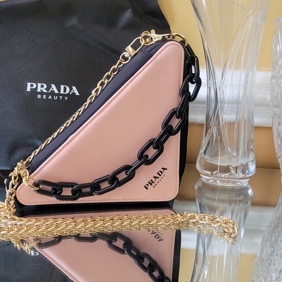 Prada triangle beauty pouch - Picture 6 of 16